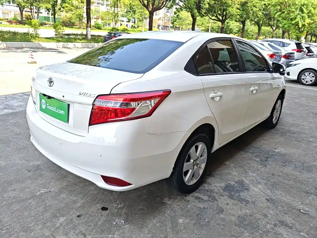 Toyota Vios — миниатюра 7