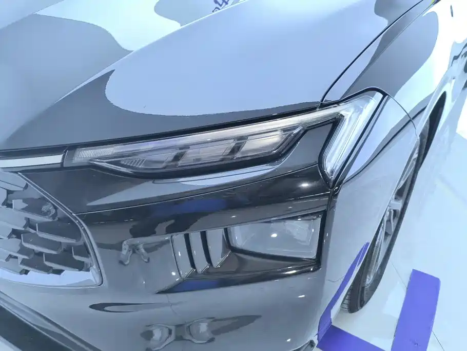 Ford Mondeo — миниатюра 5
