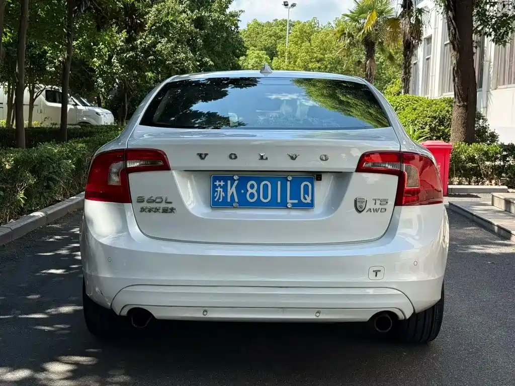 Volvo S60 — миниатюра 8
