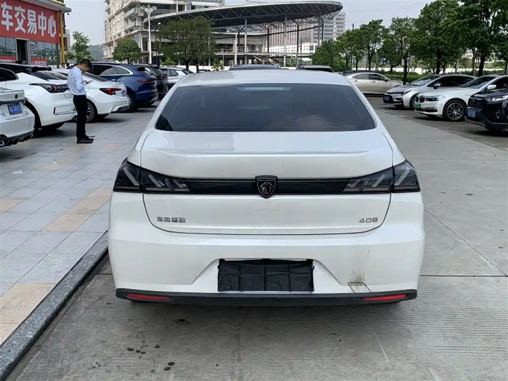 Peugeot 408 — миниатюра 7