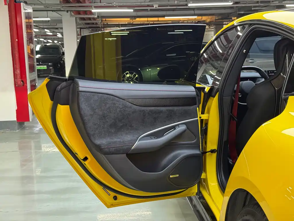 XIAOMI CAR XIAOMI SU7 ULTRA