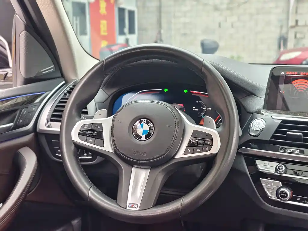 BMW X3 — миниатюра 9