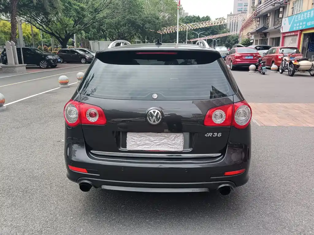 Volkswagen Passat 2008 R36