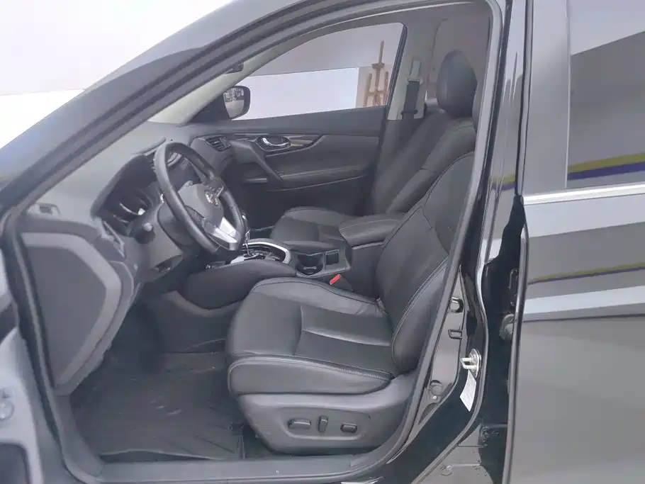 Nissan X-Trail — миниатюра 9