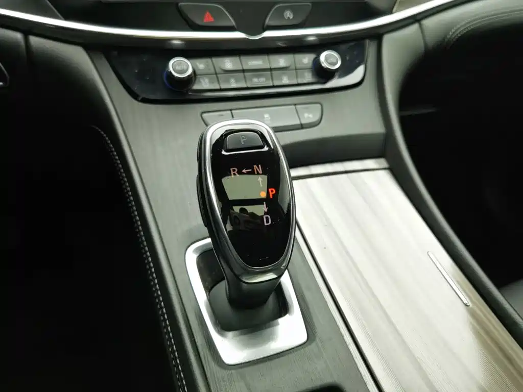 Buick LaCrosse — миниатюра 13