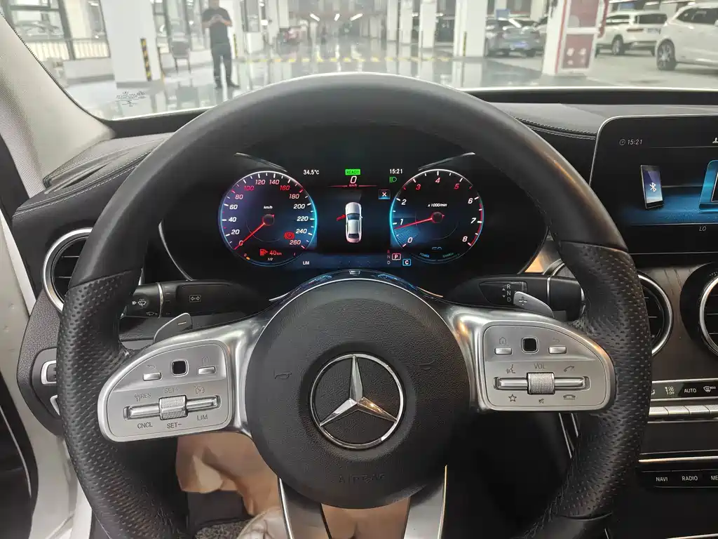 Mercedes-Benz C-Class — миниатюра 11