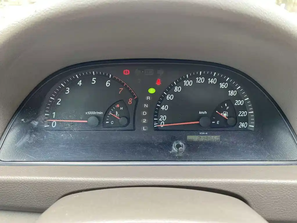 Toyota Camry — миниатюра 16