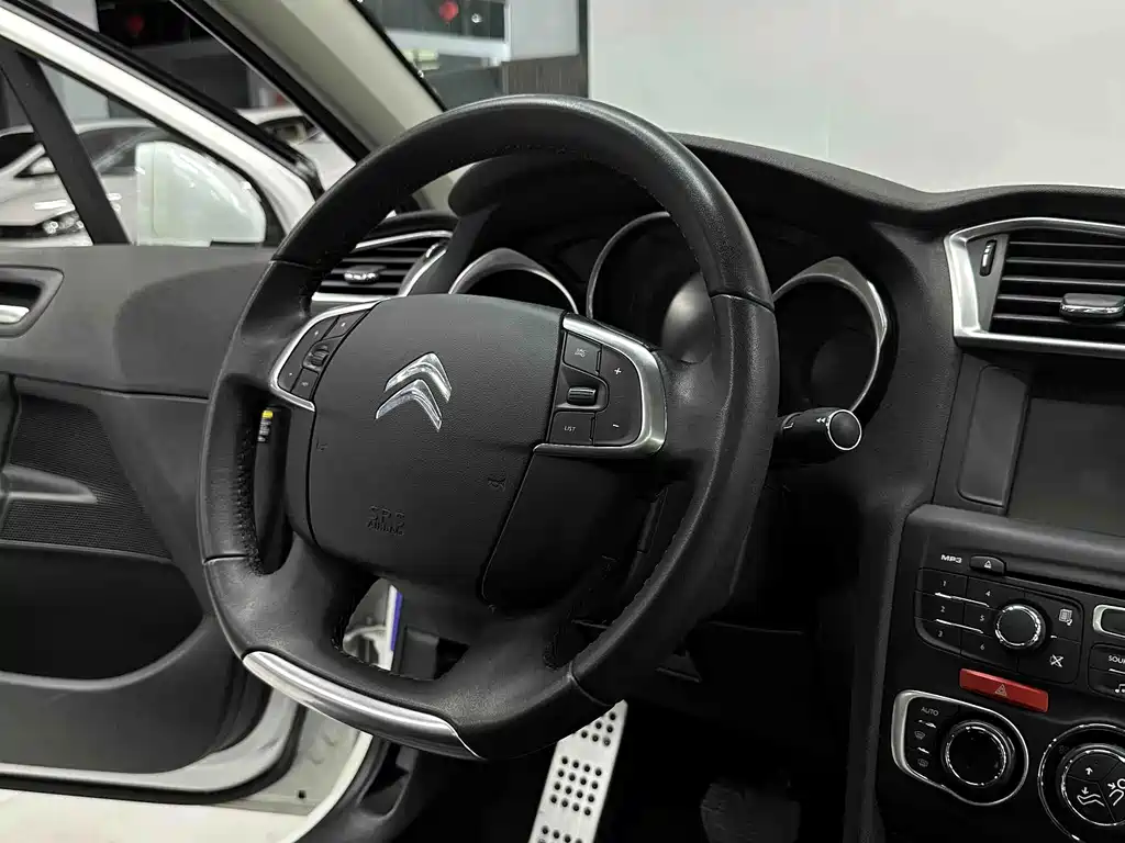 Citroen C4L — миниатюра 22
