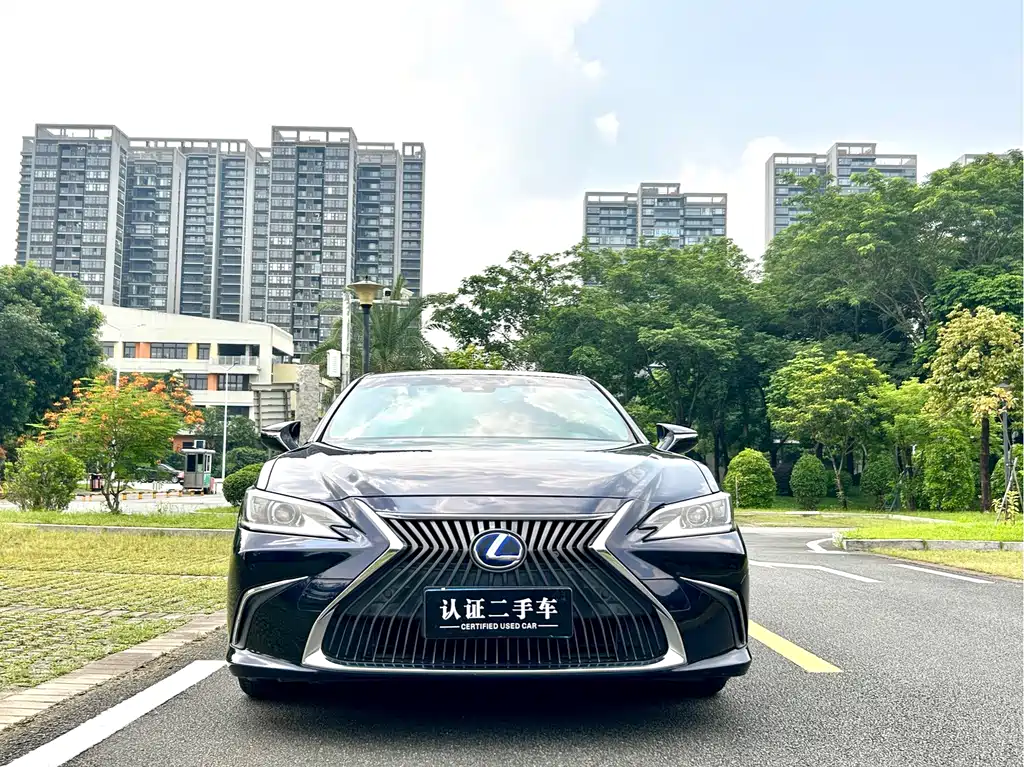 Lexus ES — миниатюра 3