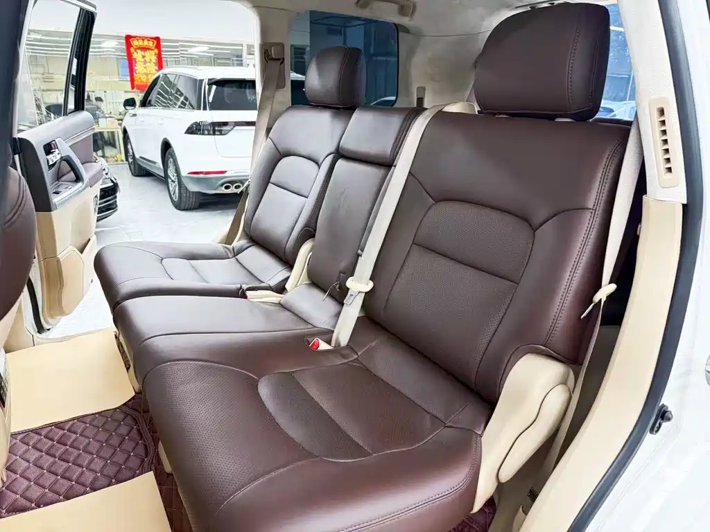 Toyota Land Cruiser — миниатюра 12
