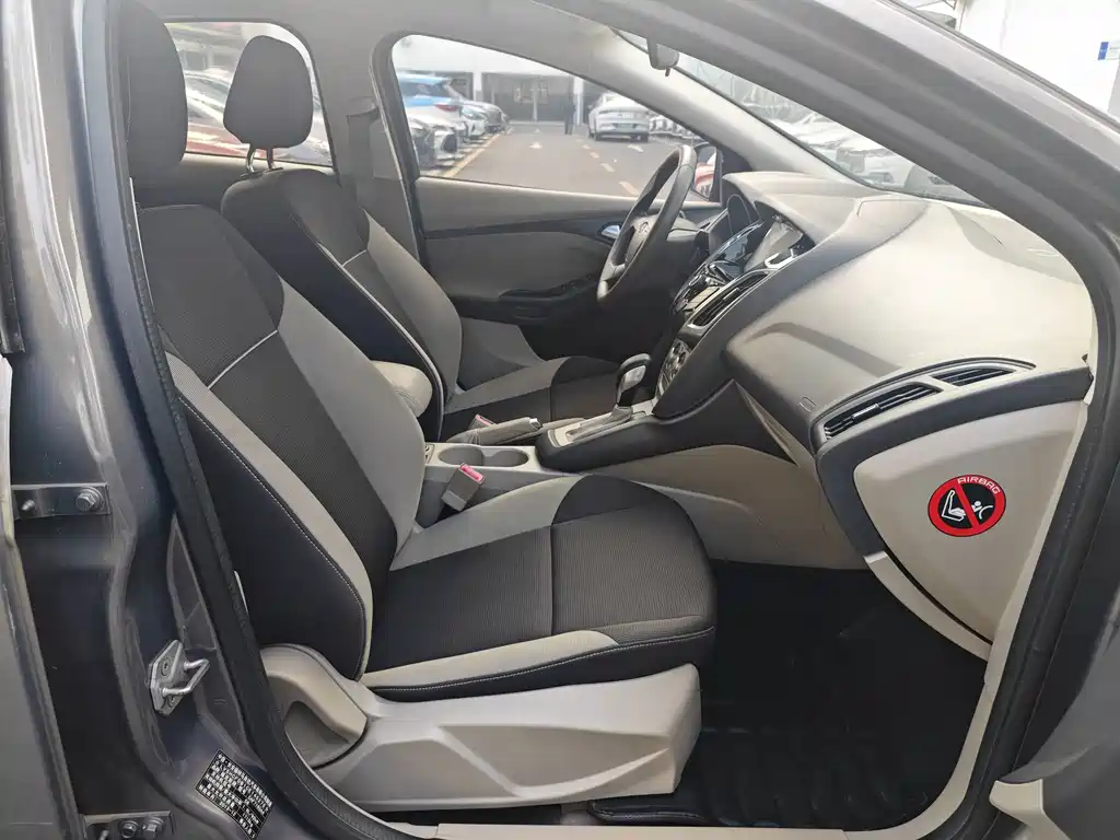 Ford Focus — миниатюра 13