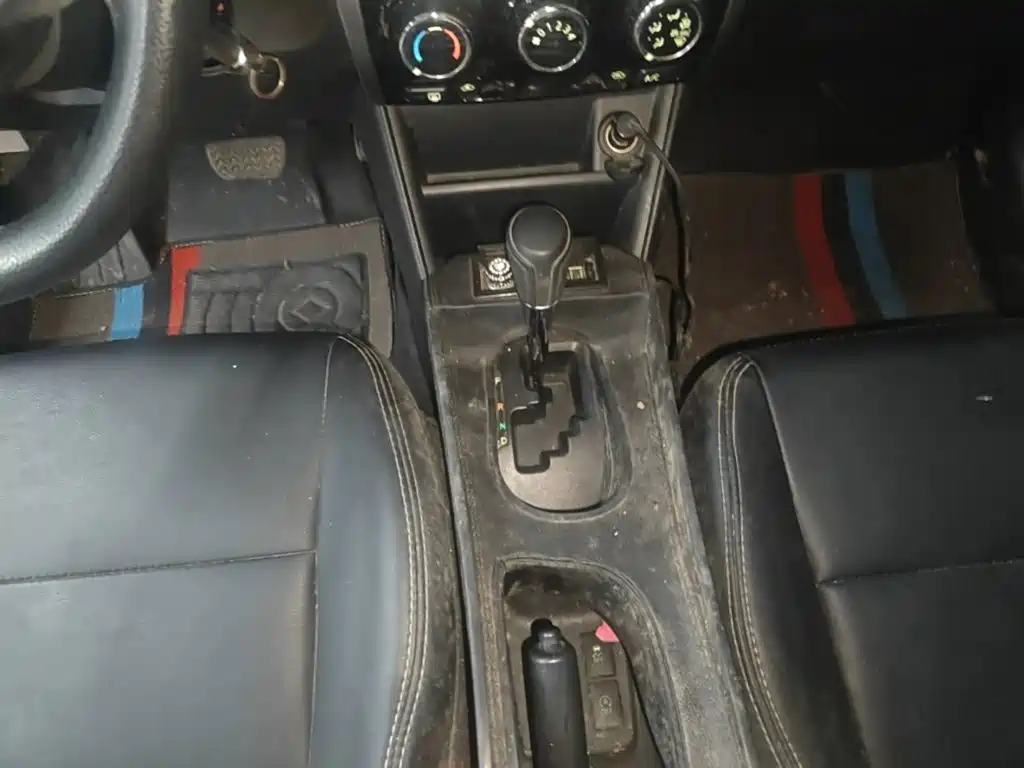 Toyota Yaris L — миниатюра 14