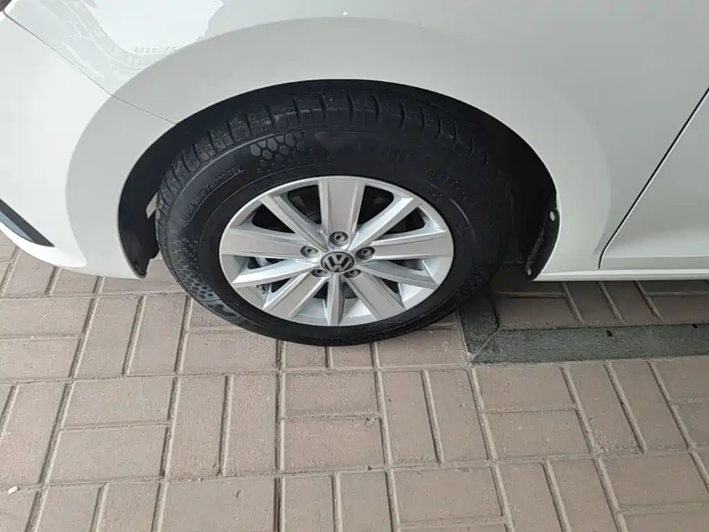Volkswagen Santana — миниатюра 23