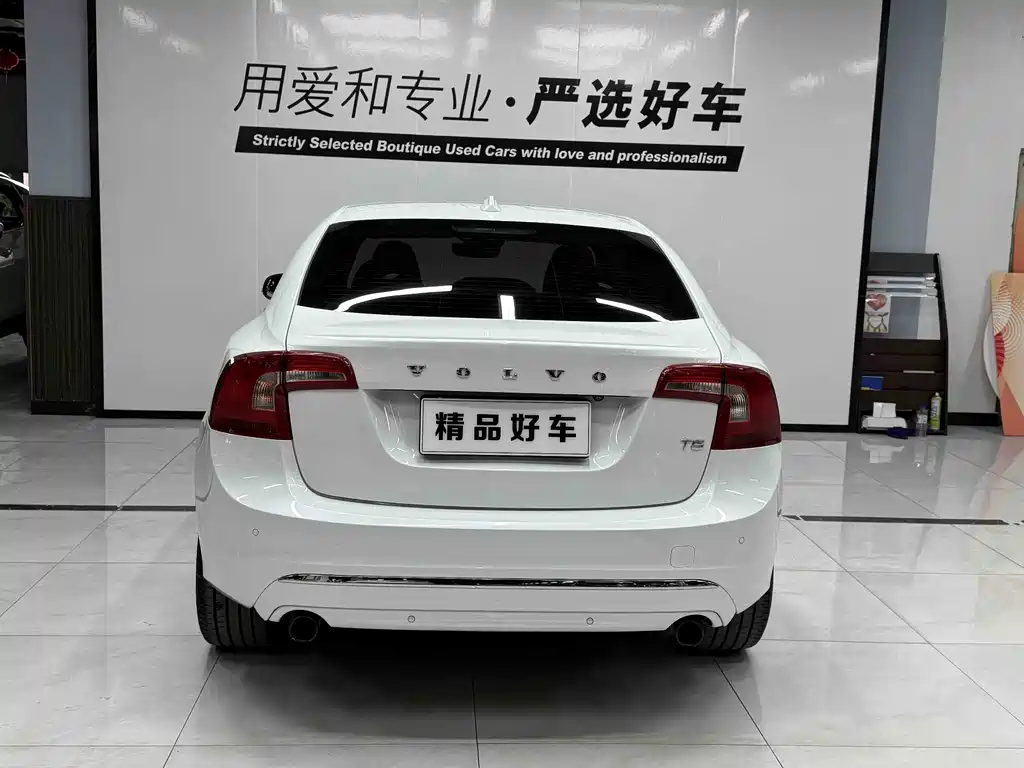 Volvo S60 — миниатюра 5