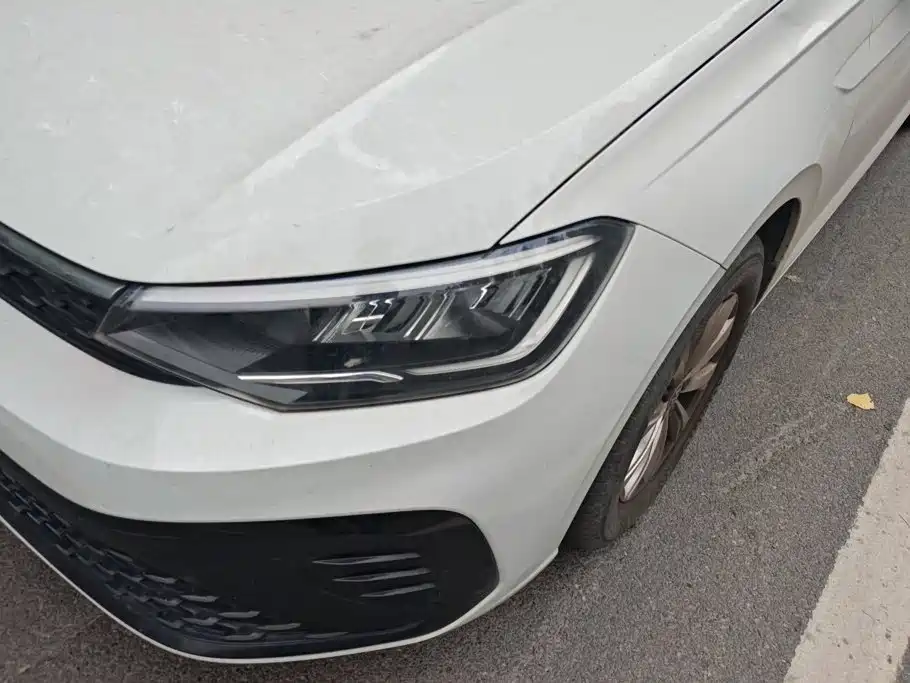 Volkswagen Lavida — миниатюра 5