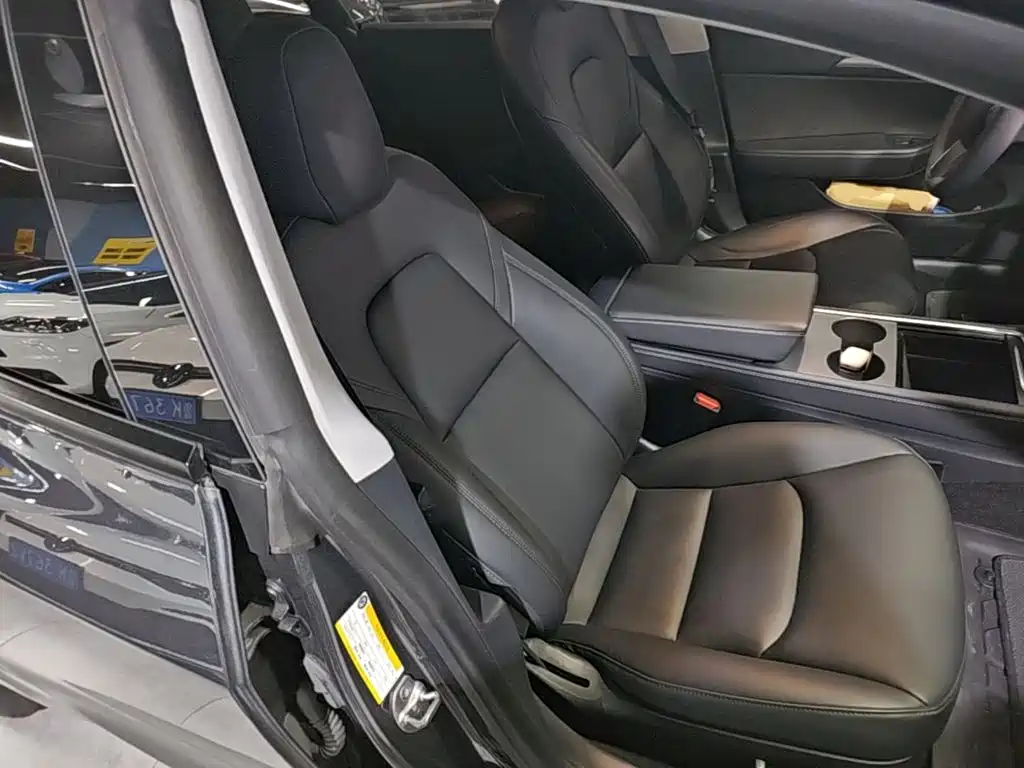Tesla Model 3 — миниатюра 25