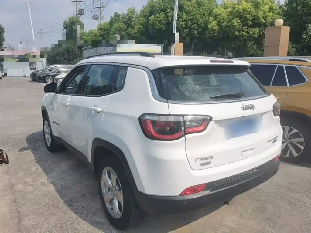 Jeep Compass — миниатюра 5
