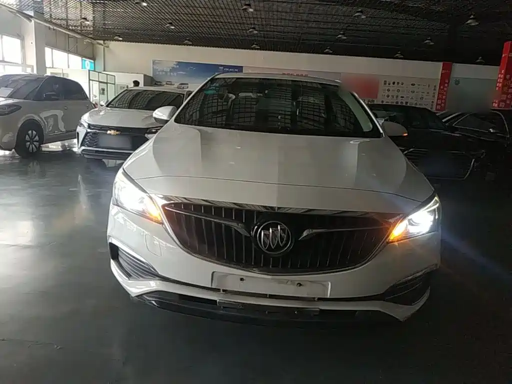 Buick Verano — миниатюра 3