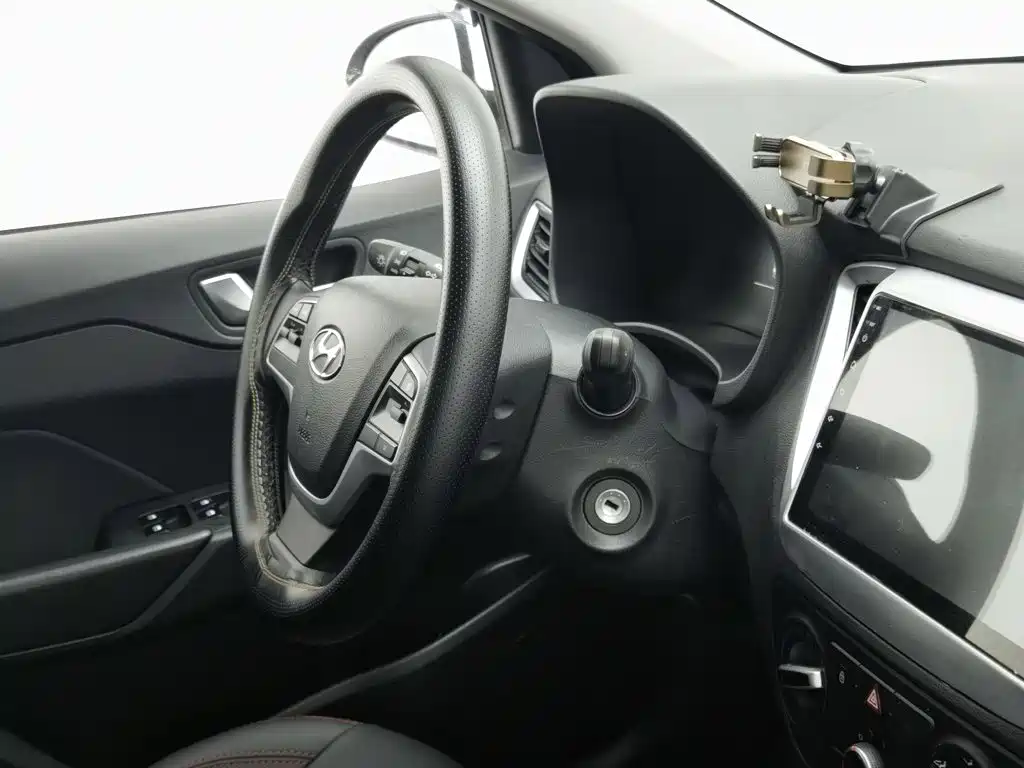 Hyundai Verna — миниатюра 22