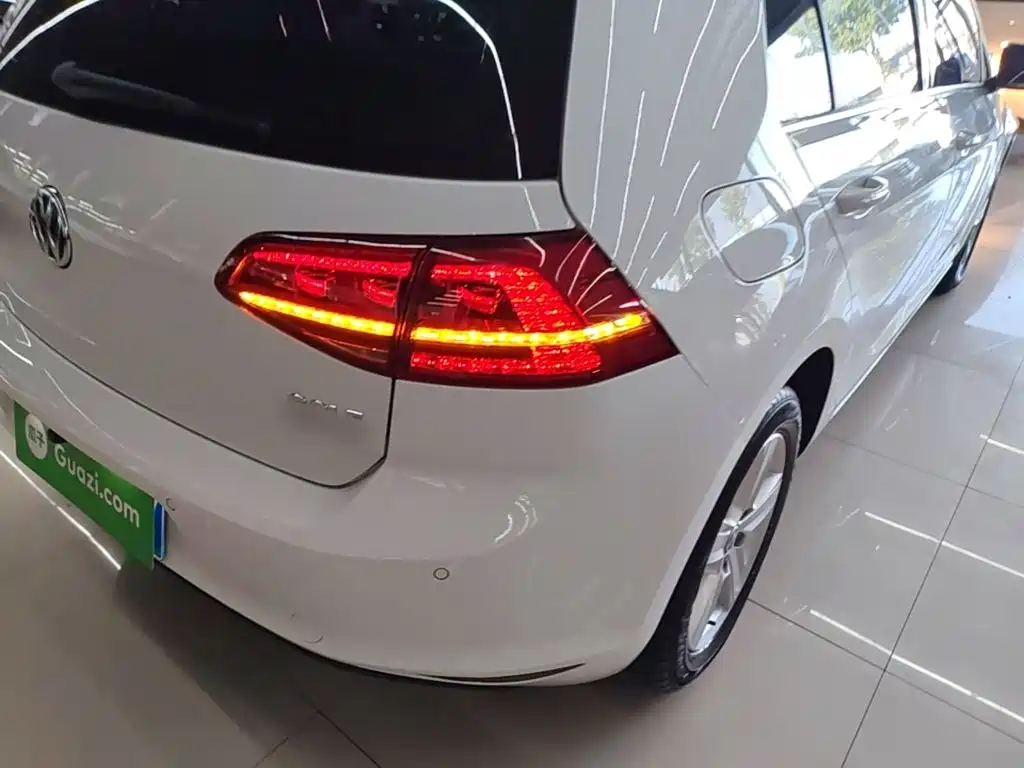 Volkswagen Golf — миниатюра 8