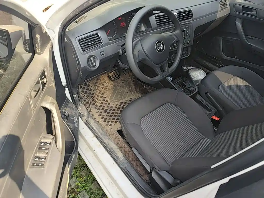 Volkswagen Santana — миниатюра 16