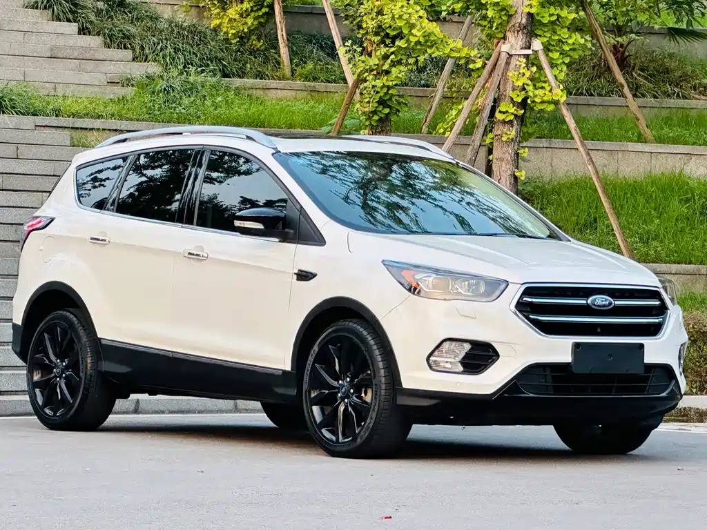 Ford Kuga — миниатюра 2