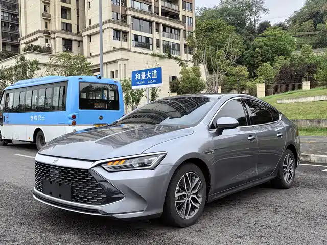 2022 BYD Qin