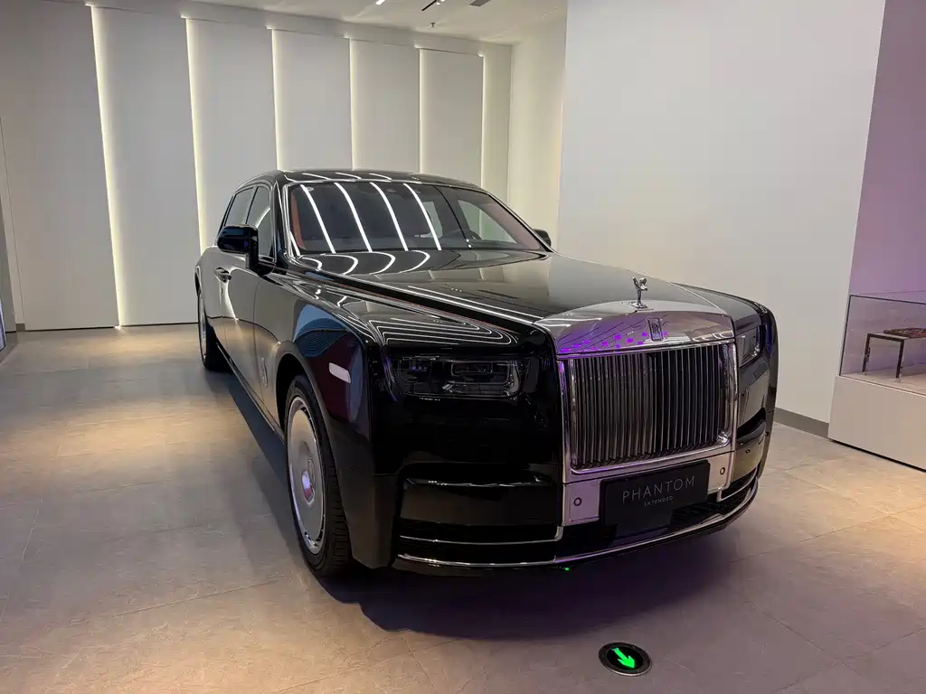 Rolls-Royce Phantom — миниатюра 3