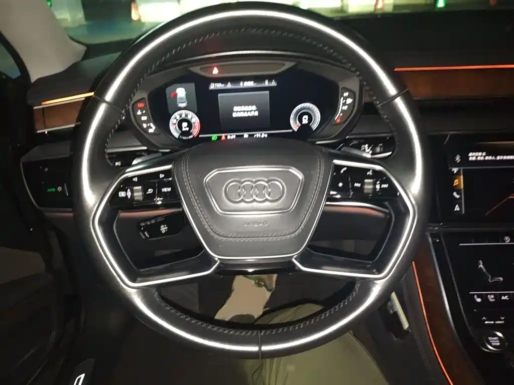 Audi A8 — миниатюра 3