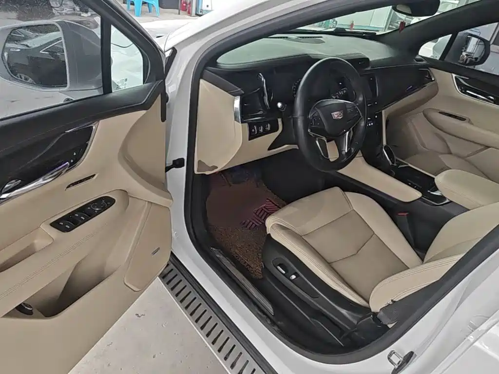 Cadillac XT5 — миниатюра 16