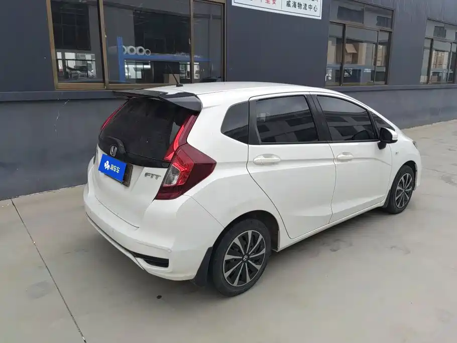 Honda Fit — миниатюра 3