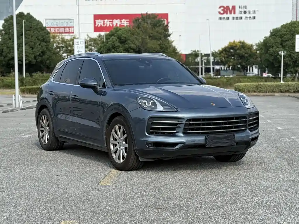 Porsche Cayenne — миниатюра 5