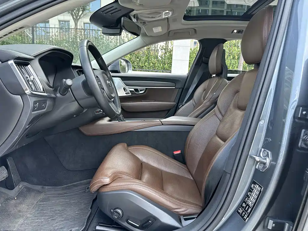 Volvo V90 — миниатюра 8