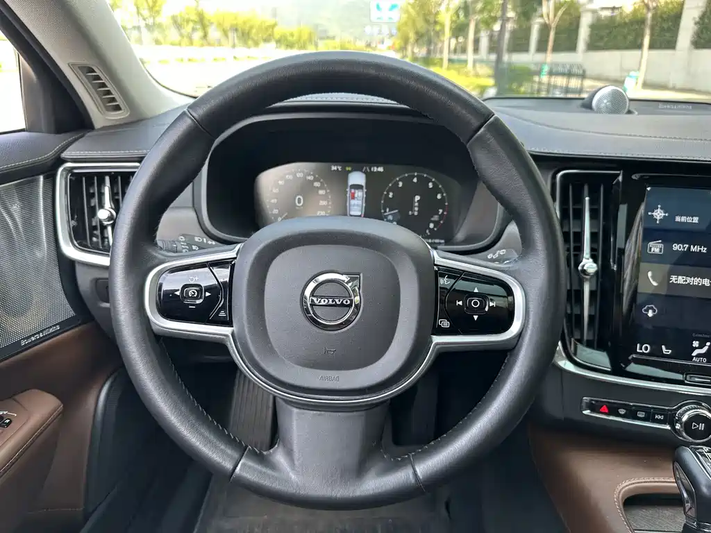 Volvo V90 — миниатюра 18