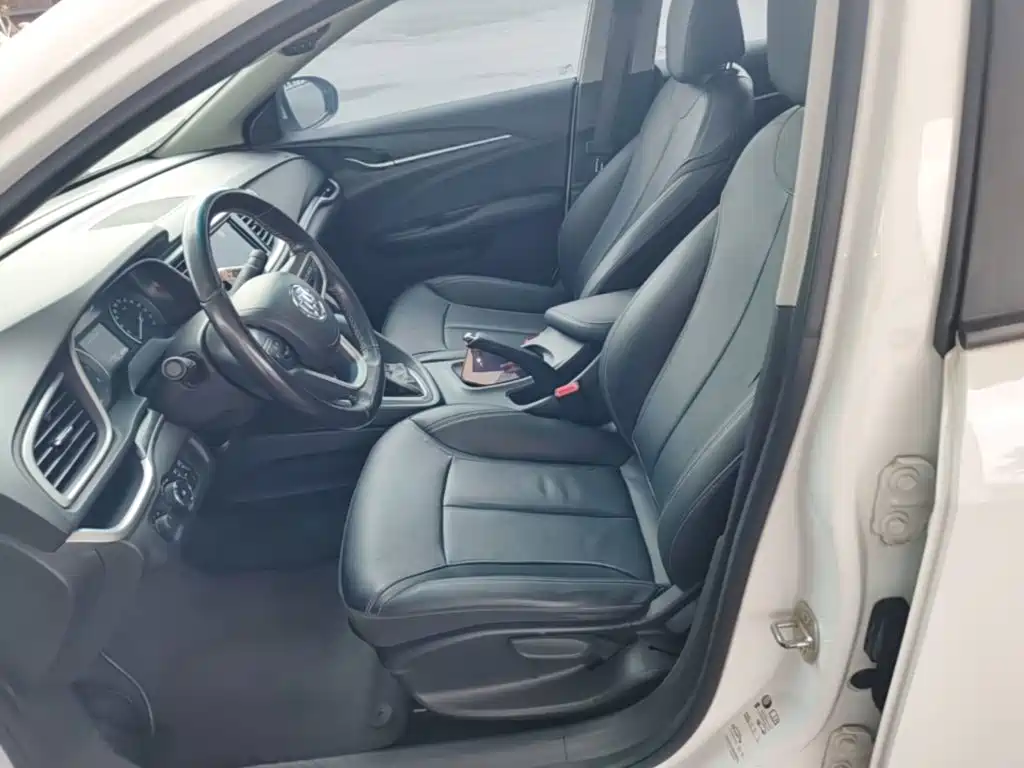 Buick Excelle — миниатюра 14