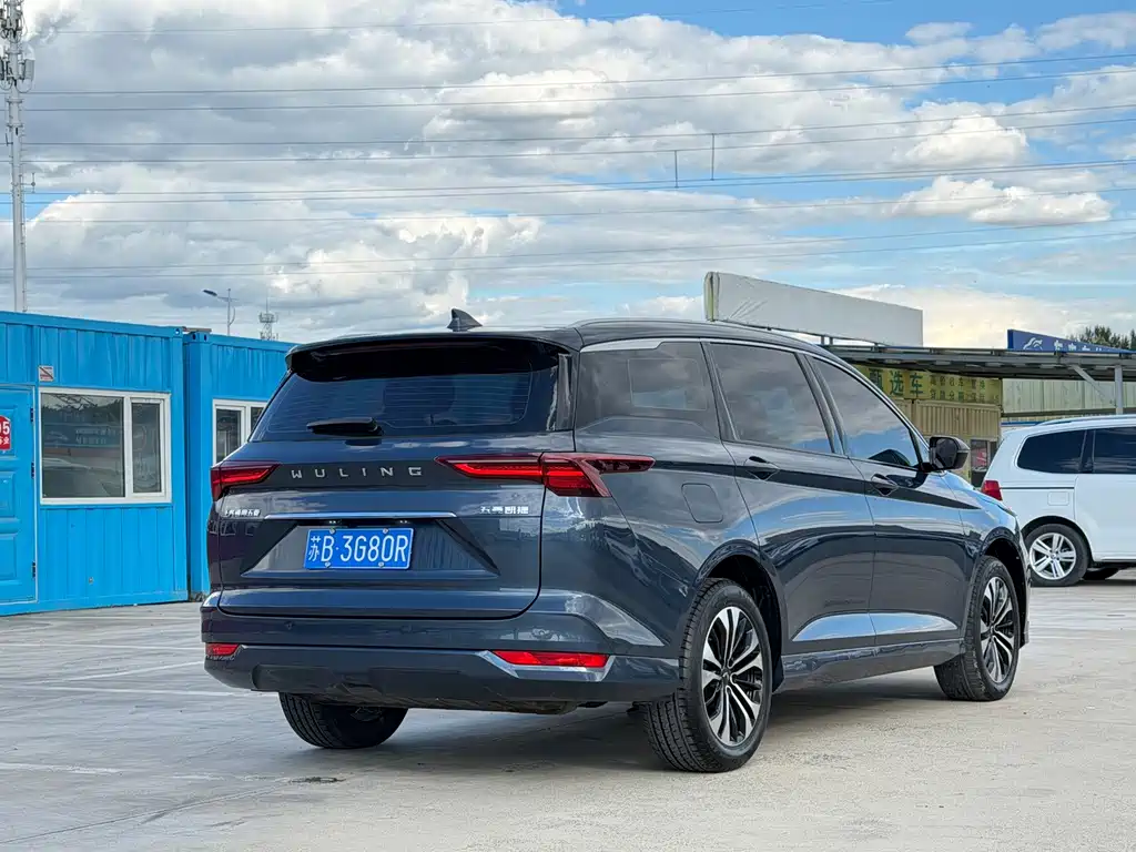 Wuling Victory — миниатюра 5
