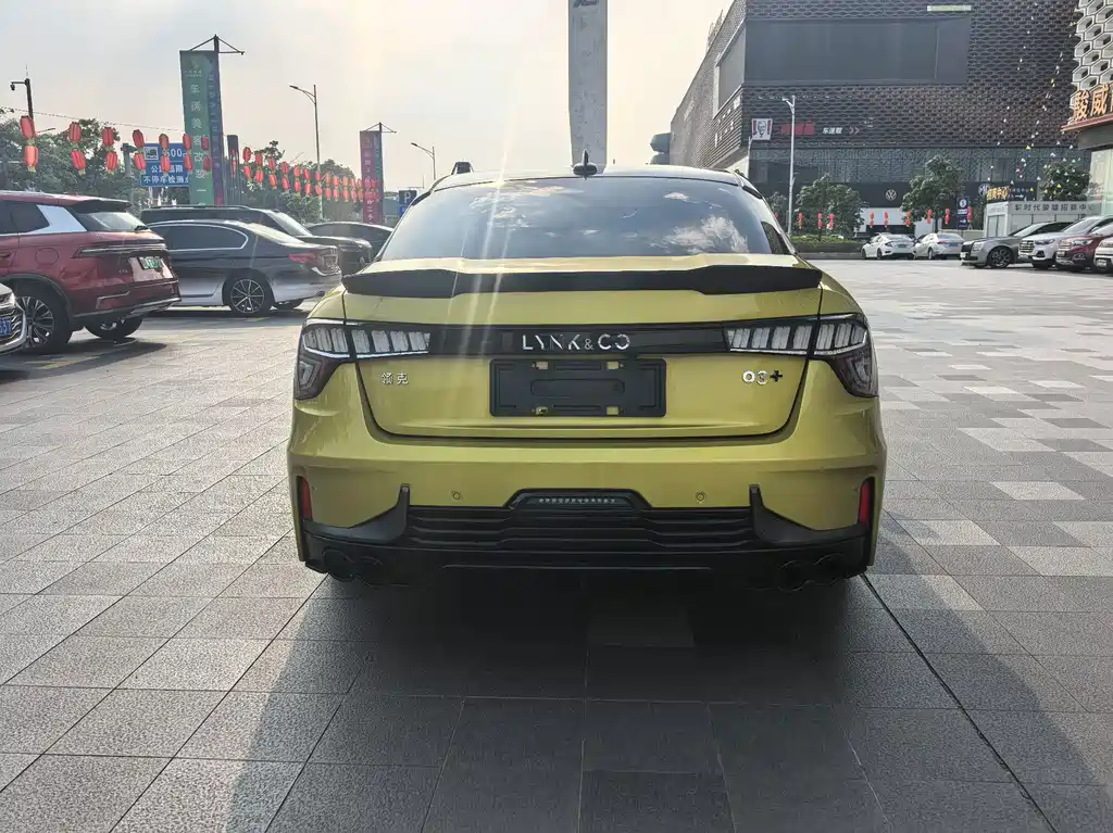 Lynk & Co 03 — миниатюра 17