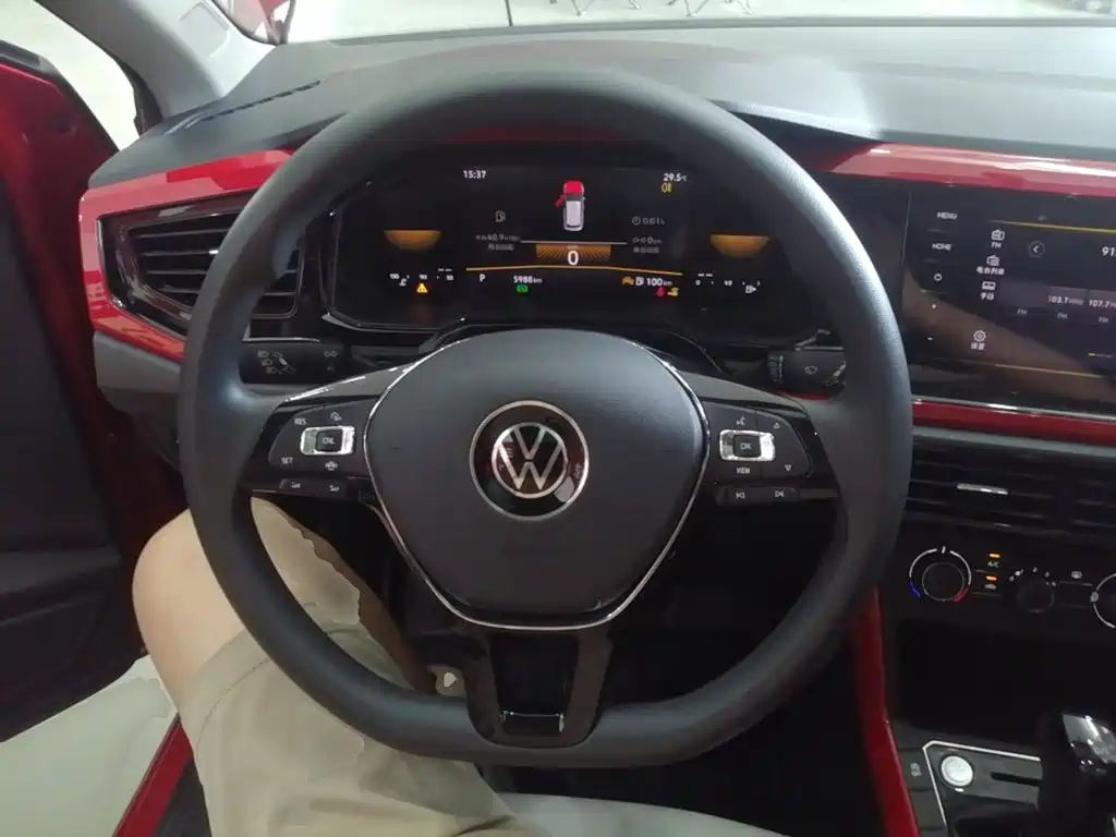 Volkswagen Polo — миниатюра 11