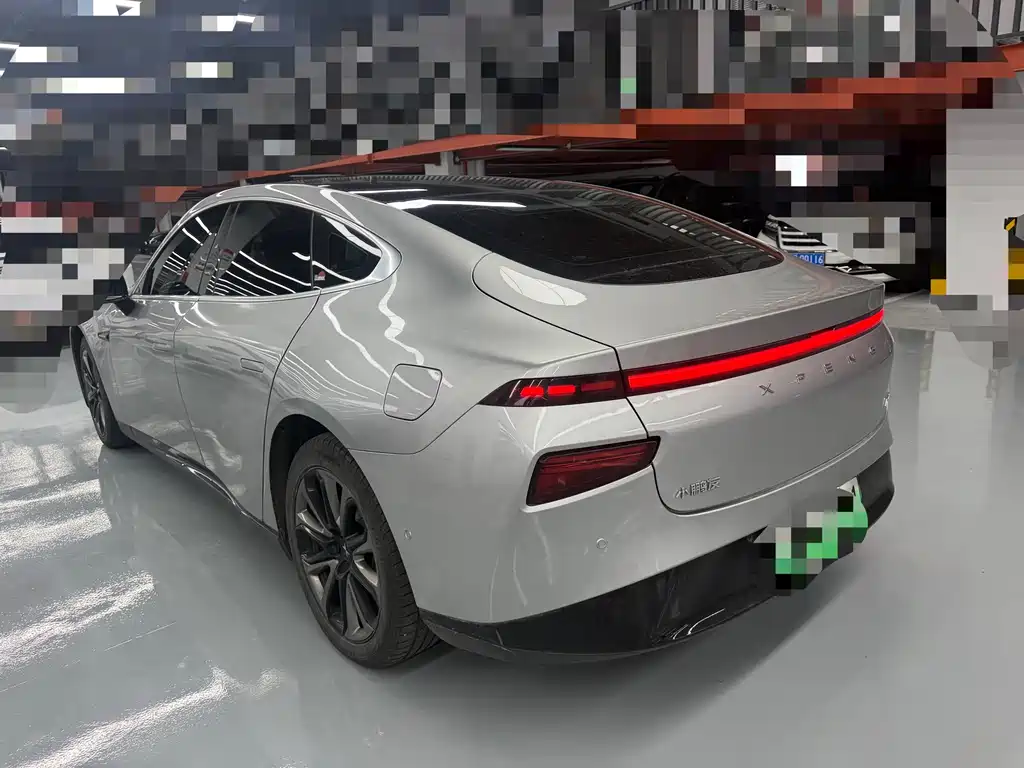 XPeng P7 — миниатюра 17