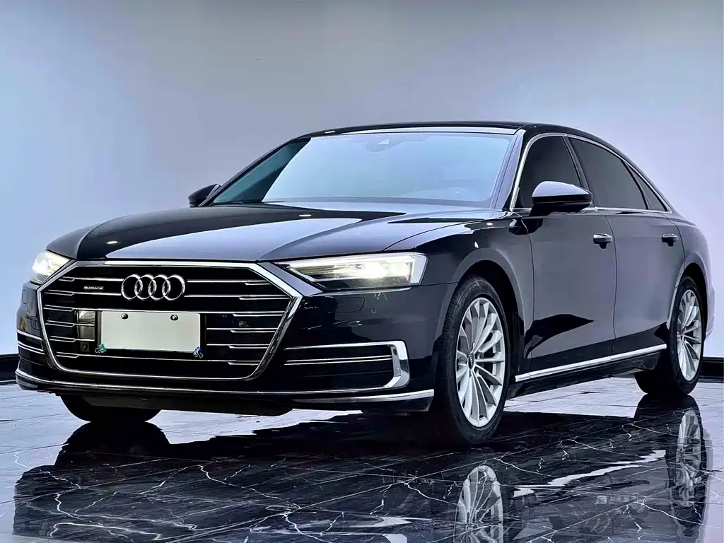 AUDI  A8