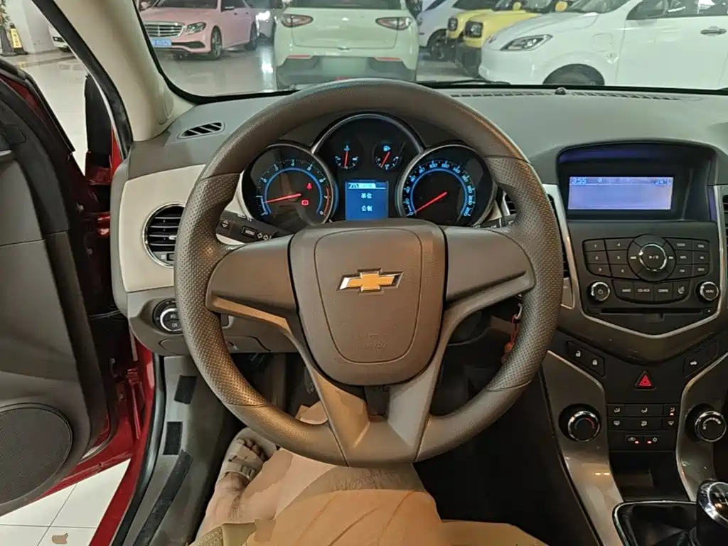 Chevrolet Cruze — миниатюра 11