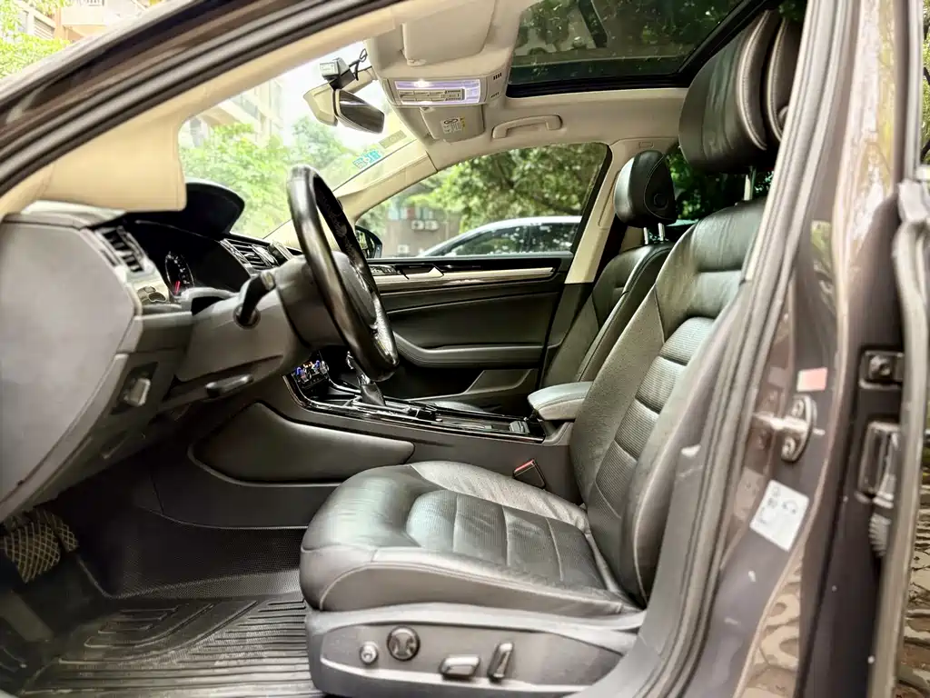 Volkswagen Phideon — миниатюра 4