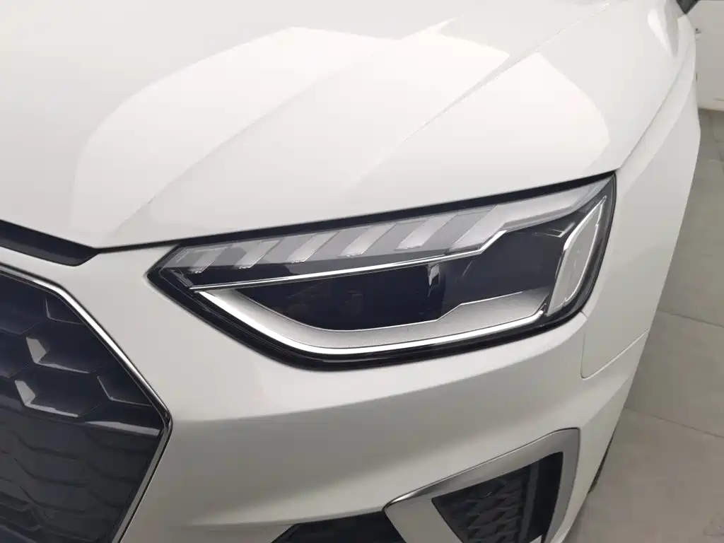 Audi A4L — миниатюра 7