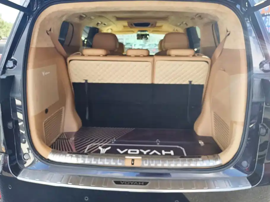 VOYAH Dreamer — миниатюра 4