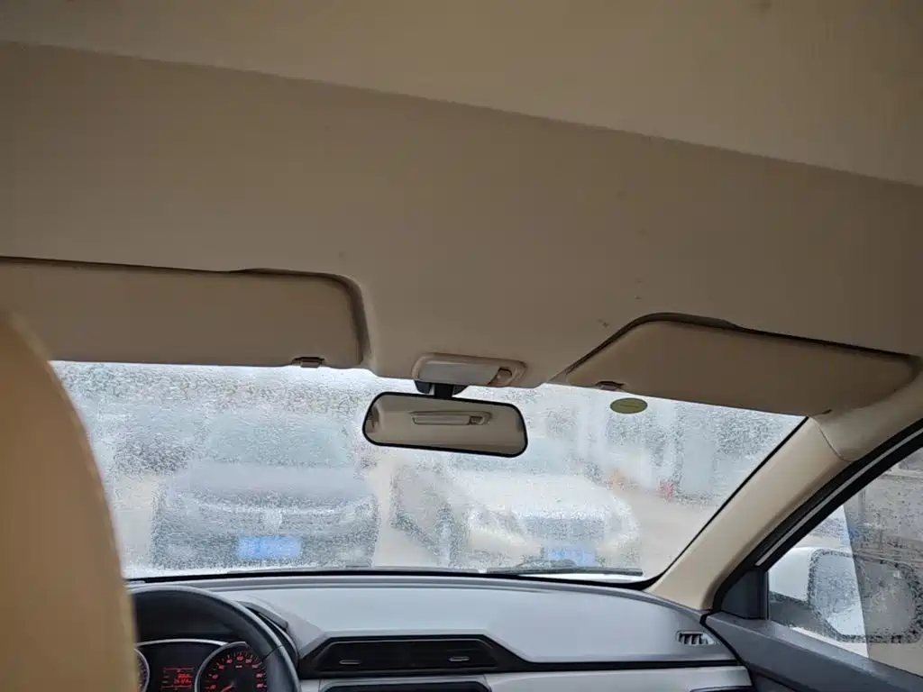 Wuling Hongguang — миниатюра 18