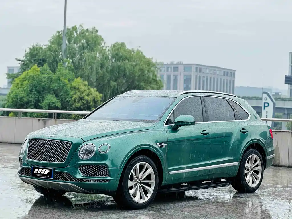 Купить Bentley Bentayga