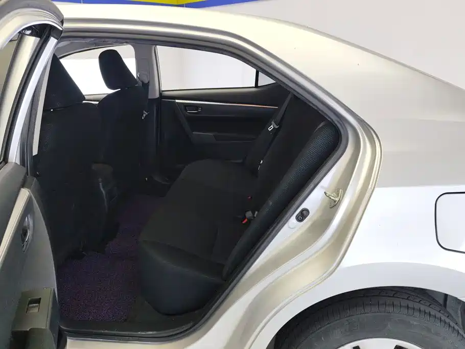 Toyota Corolla — миниатюра 11