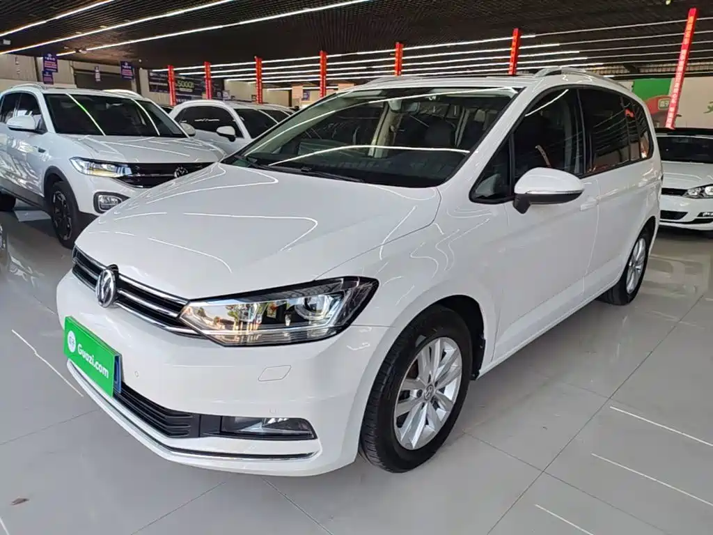Volkswagen Touran — миниатюра 2