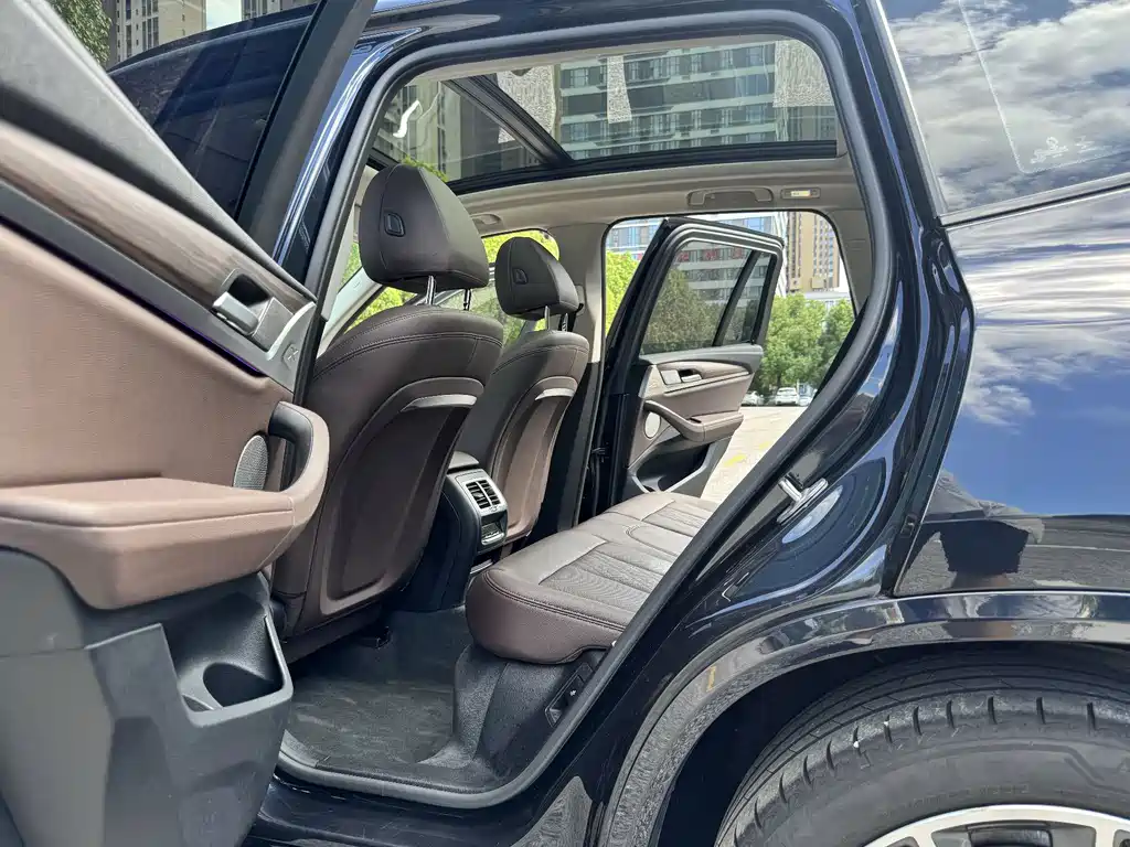 BMW X3 — миниатюра 23