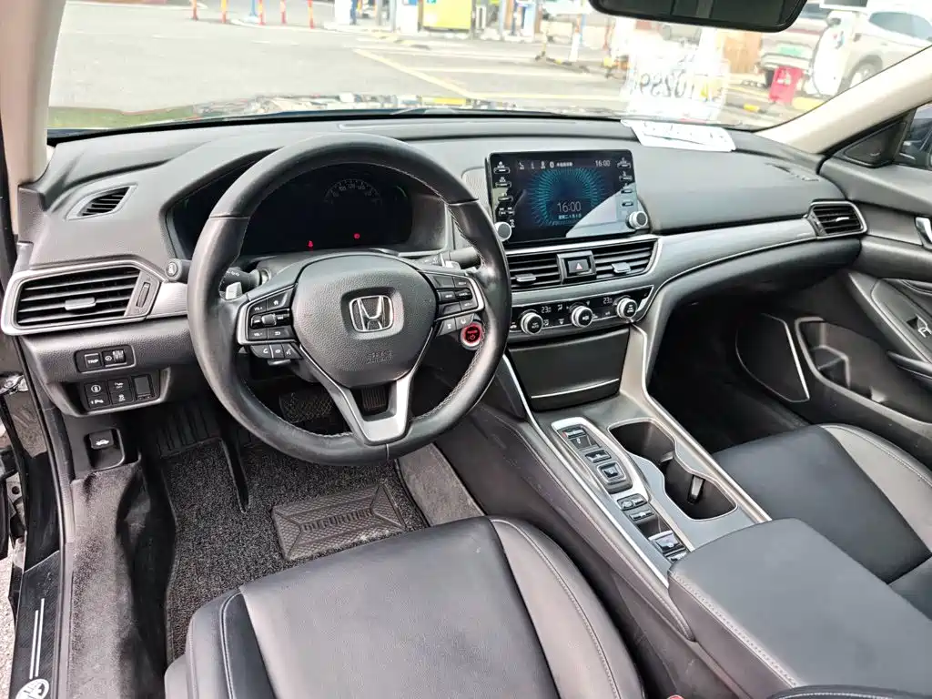 Honda Accord — миниатюра 12